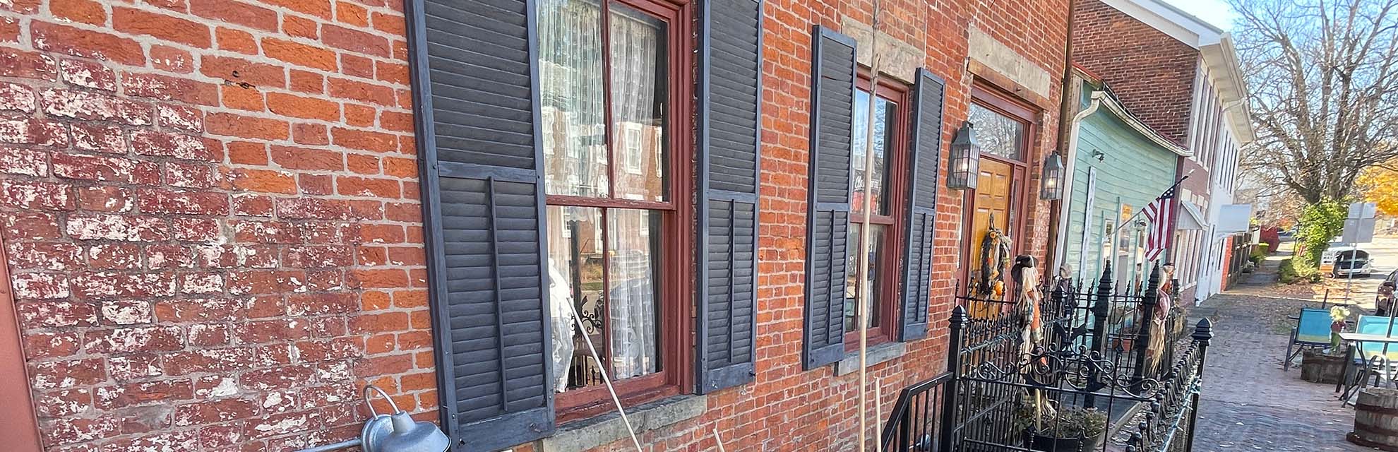 Exterior of the red brick Clay Haus on Route 22, the Zane Trace Trail, in Somerset, Perry County, Ohio