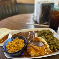 Salisbury Steak and gravy lunch at Luncheon Muncheon in Crooksville, Perry County, Ohio.