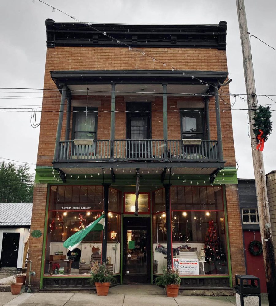 Exterior view of the Ohio's Winding Road Store in Shawnee, Perry County, Ohio